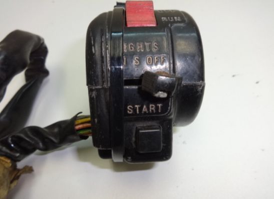 Handlebar switch assy right Suzuki GSX 400 F