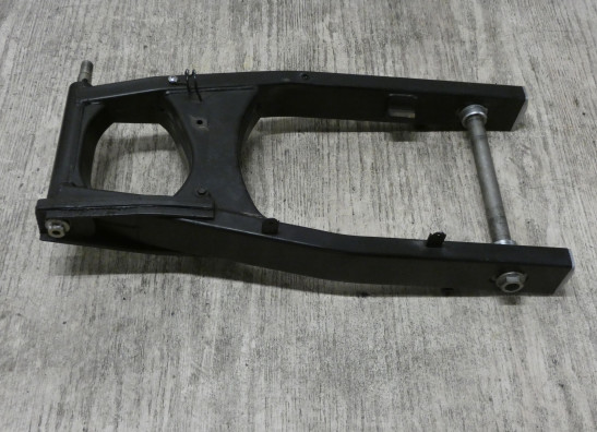 Swingarm Suzuki GSR 750