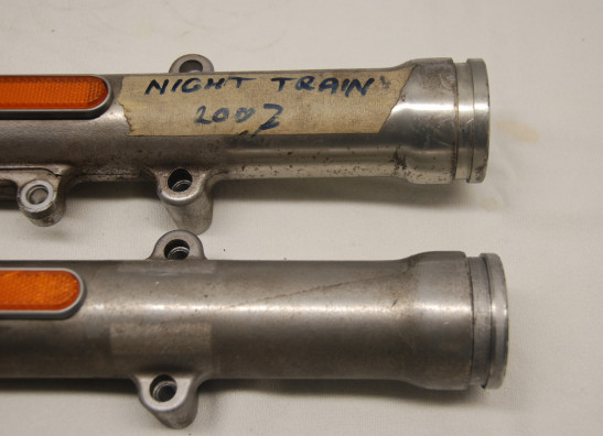 Fork pipe outside Harley Davidson Softtail