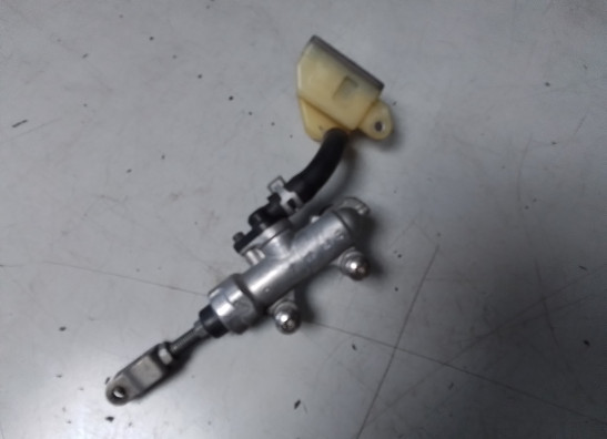 Rear brake master cylinder  Suzuki GSX R 600