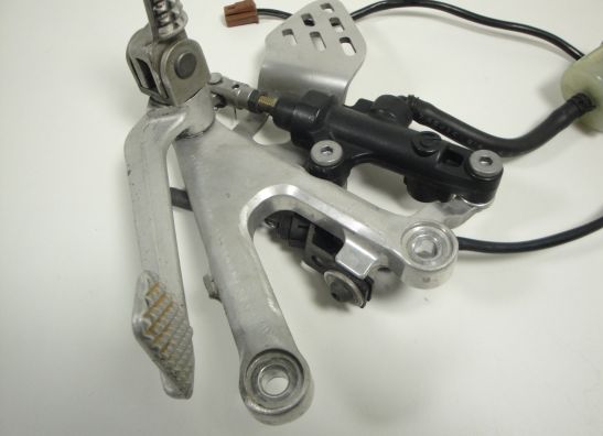 Main step holder right Yamaha YZF R6