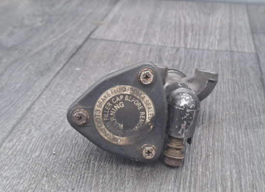 Front brake master cylinder  Yamaha XS 1100