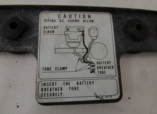 Batterie befestigung Honda CB 450