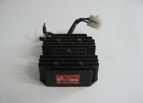 Regulator rectifier  Honda CM 400 T 