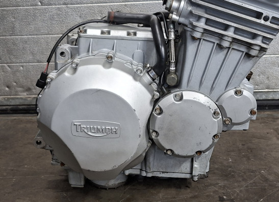 Engine Triumph Trident 900