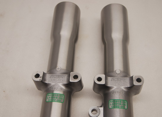 Fork pipe outside Harley Davidson Softtail