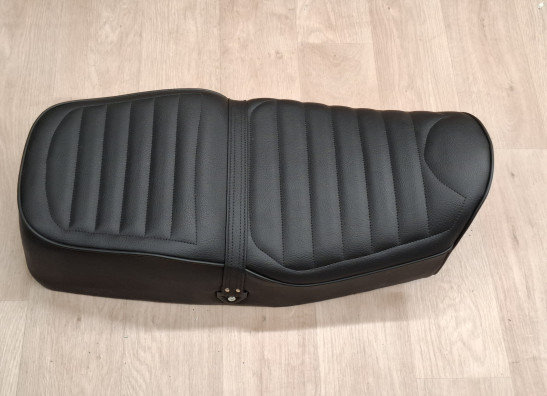 Zadel Kawasaki Z 550 GT