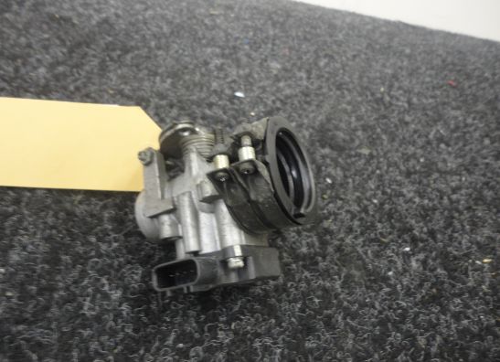 Gasklephuis Yamaha YBR 125