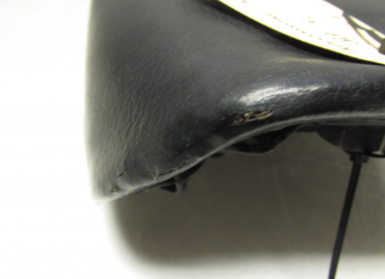 Zadel Kawasaki KR-1S