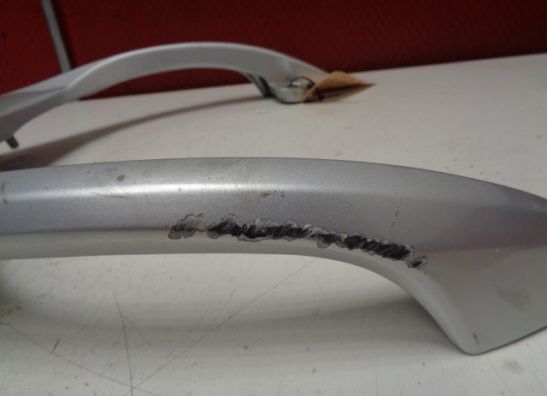 Achterhandvat Suzuki UX 150 Sixteen