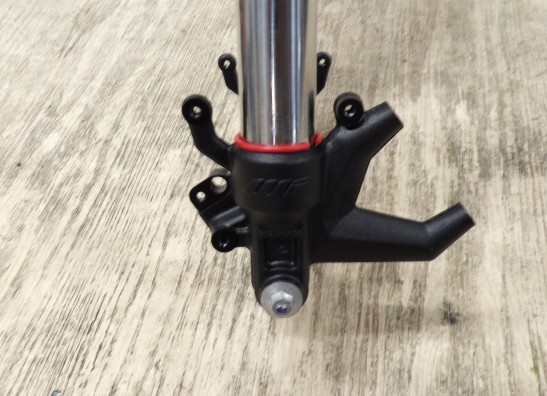 Voorpoten compleet Husqvarna Svartpilen 125