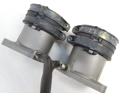 Inlaatspruitstuk MV Agusta 750 Brutale