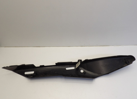 Cowl left rear Kawasaki GTR 1400