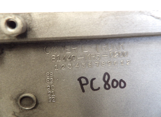 Linker zijkuip Honda PC 800