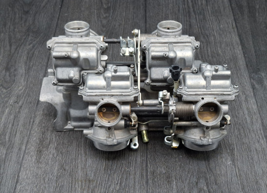 Carburetor assy Honda VF 700  750 C Magna