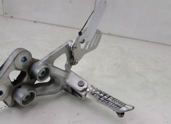 Main step holder left Suzuki GSX R 750