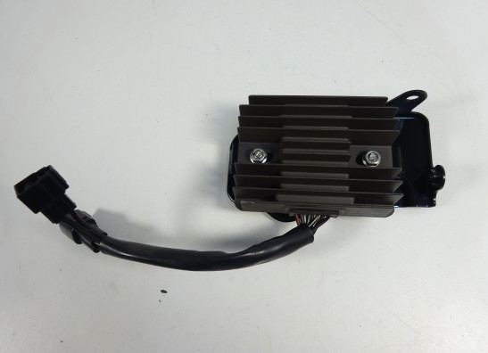 Regulator rectifier  Suzuki GSR 750