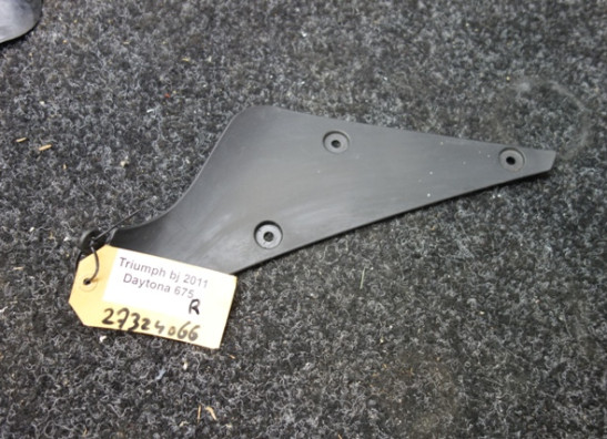 Rechter binnenkuip Triumph Daytona 675 
