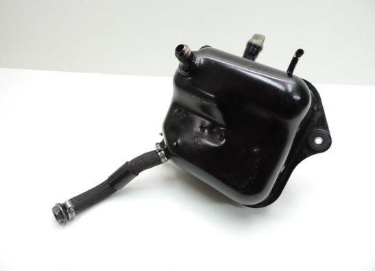 Oil reservoir Yamaha TDM
