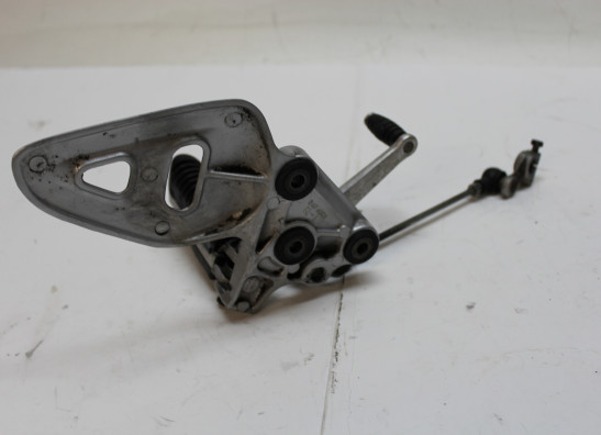 Main step holder left Suzuki GSX R 1300 Hayabusa