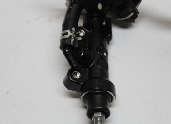 Rempomp achter Yamaha XJ 6 N