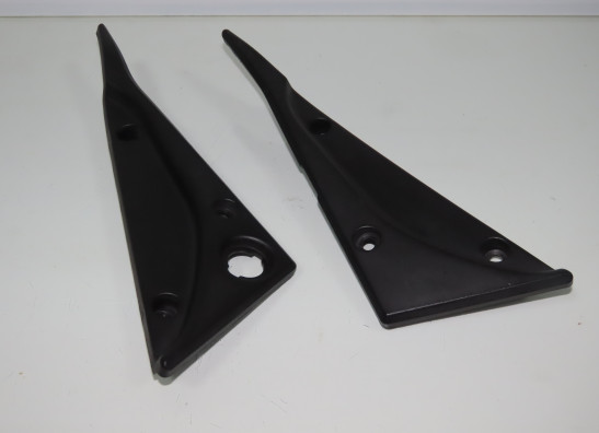 Rechter zijkuip klein Moto Guzzi Stelvio