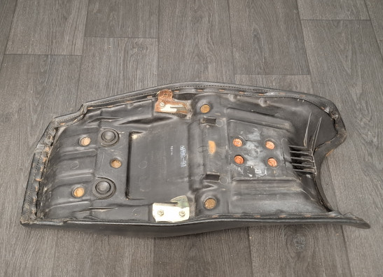 Zadel Honda VF 700  750 S Sabre