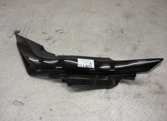 Cowl right small Suzuki M 1800 Intruder