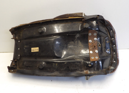 Zadel Suzuki GSX 750