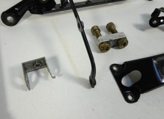 Piezas de chasis Aprilia RSV 1000
