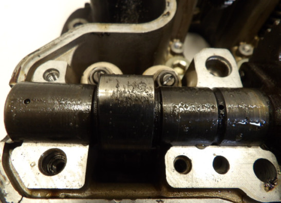 Cylinder head Honda VF 700  750 C Magna