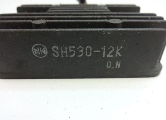 Regler Gleichrichter Kawasaki ZZR 250