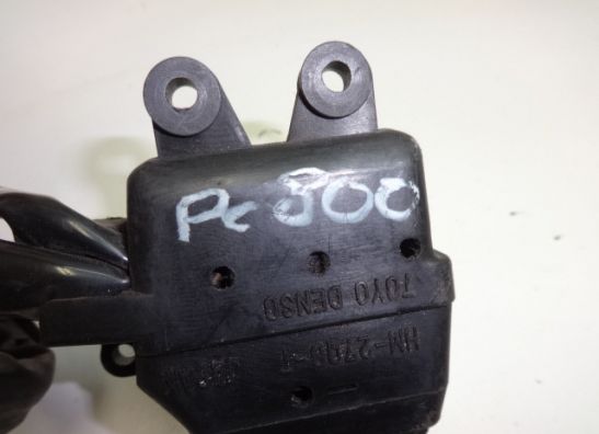 Stuurschakelaar links Honda PC 800
