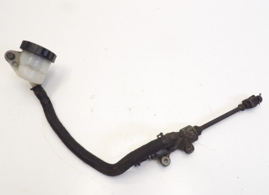 Rempomp achter Honda ST 1100 Pan European