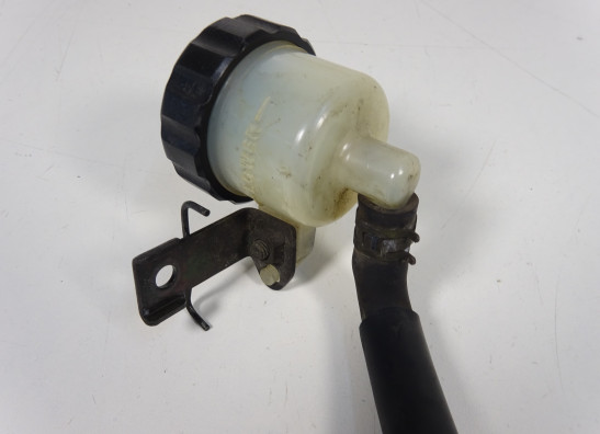 Rempomp achter Yamaha TDM