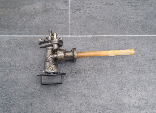 Benzinhahn Triumph Trident 900