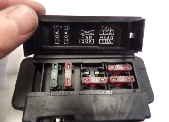 Fuse box Kawasaki ZX 10 R