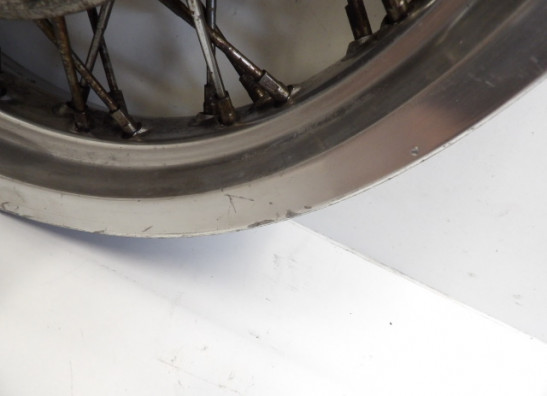 Rear wheel Suzuki VS 700 Intruder