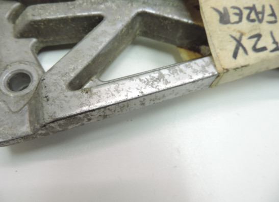 Main step holder right Yamaha FZX 750