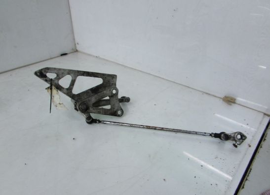 Fussrastetrager vorne links Suzuki GSX R 750