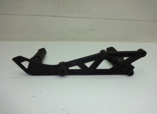 Fussrastetrager vorne links Kawasaki GPZ 550