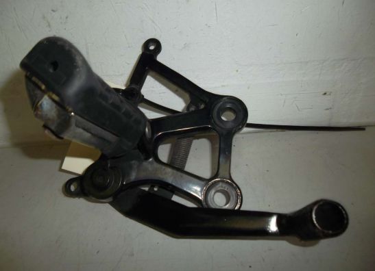 Fussrastetrager vorne rechts Honda CBR 1000 F