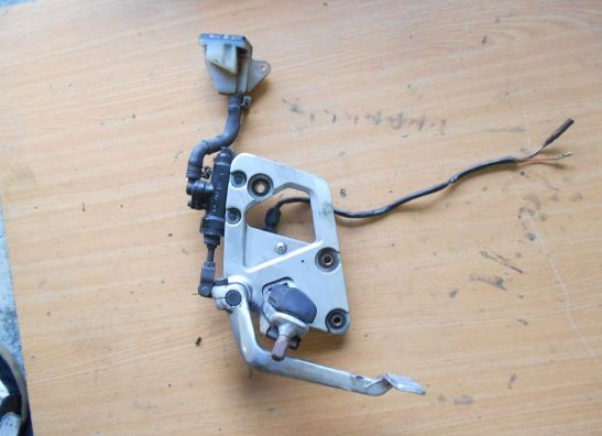 Main step holder right Suzuki GSX F 1100