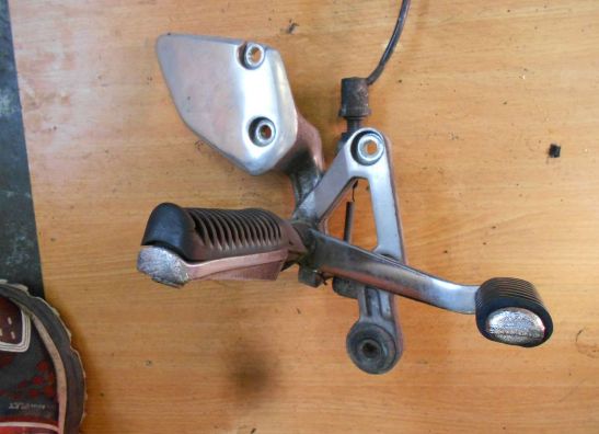 Main step holder right Yamaha FAZER 600