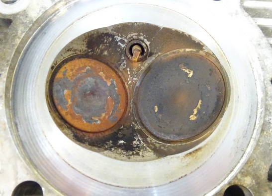 Cilinderkop Ducati monster 600