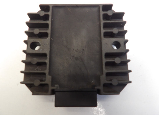 Spanningsregelaar Yamaha TDM