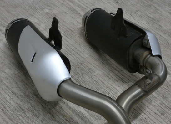 Auspuff Triumph Speed triple RS