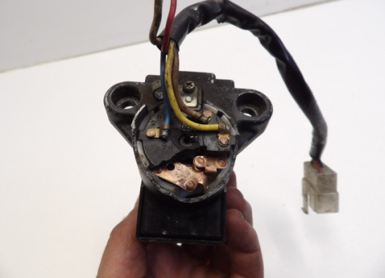 Contact slot Kawasaki GPZ 900