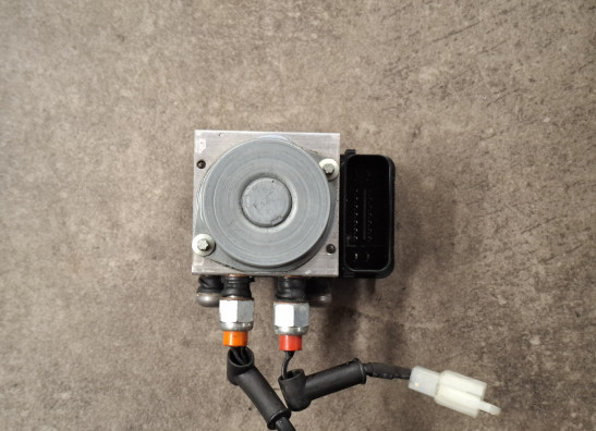 ABS pomp KTM 790 Duke