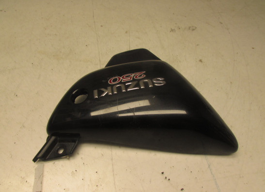 Cowl left small Suzuki GZ 250 Marauder